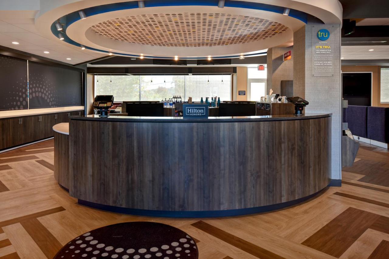 Hotel Tru By Hilton Concord, Nh Exterior foto